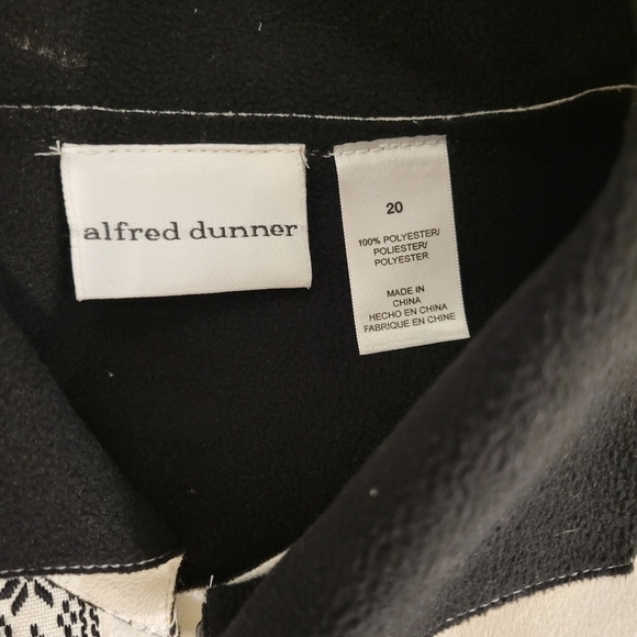 NWT Alfred Dunner Faux Suede White & Black Embroidered Pennylane Coat - Picture 5 of 8